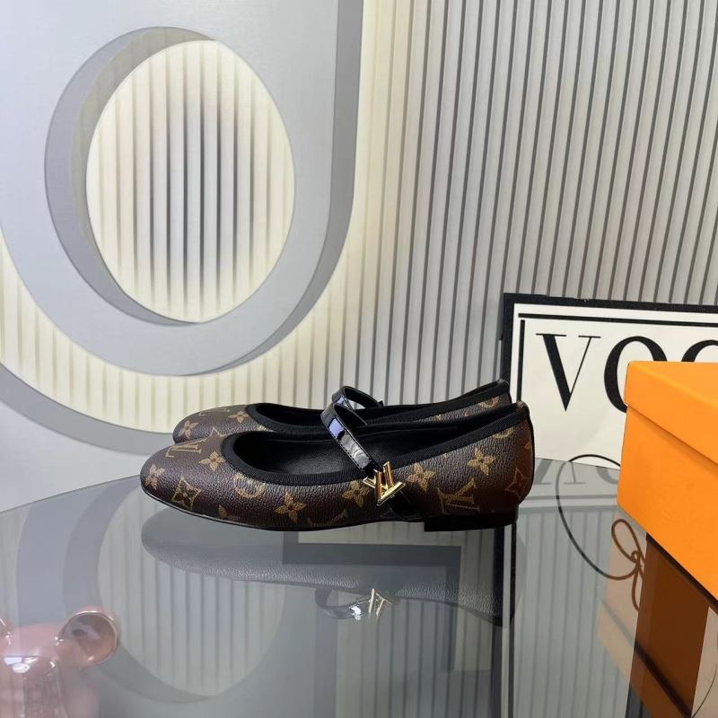 Louis Vuitton Flat Shoes